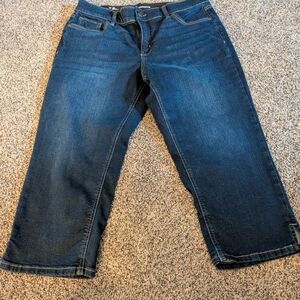 Liz Claiborne Dark Blue Cropped Jeans